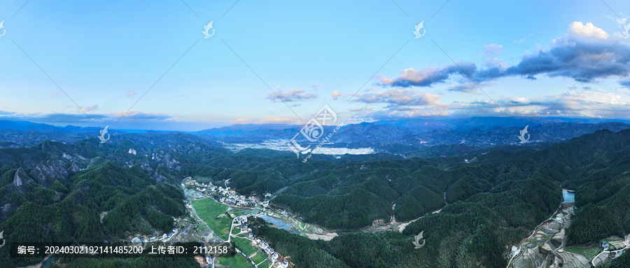 湖南崀山山村全景