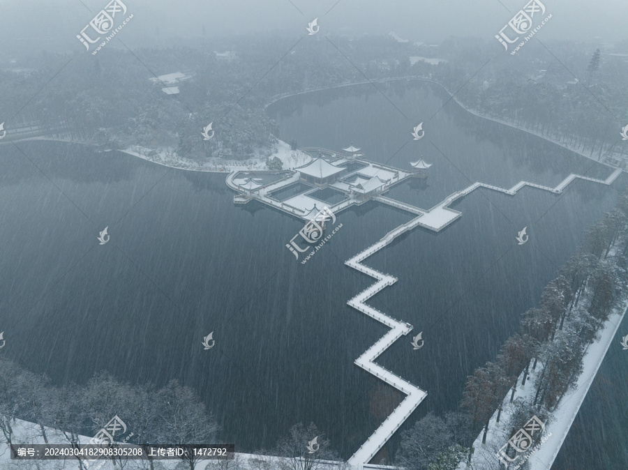 武汉东湖风景区雪景风光