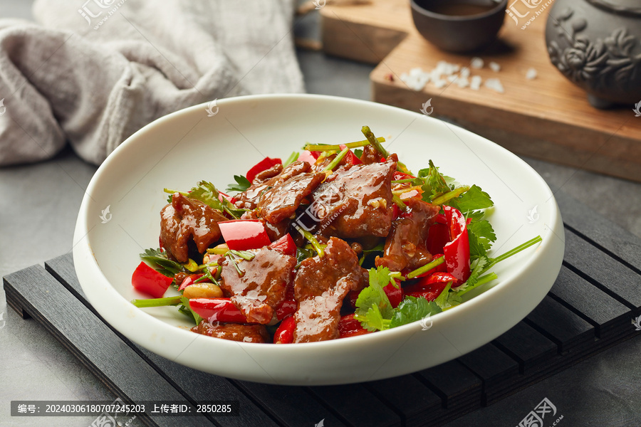 香菜牛肉饭