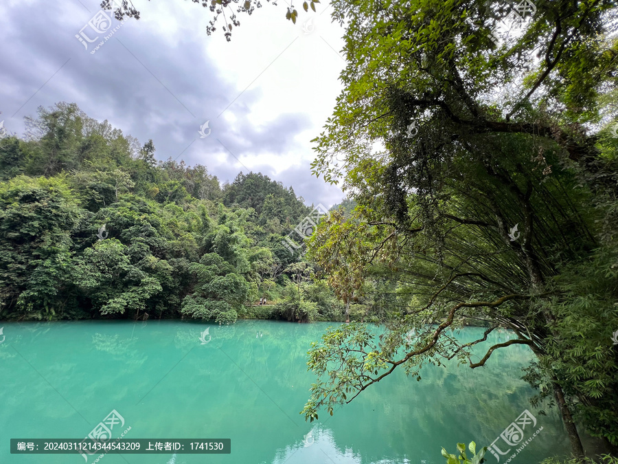 贵州黔南荔波旅游