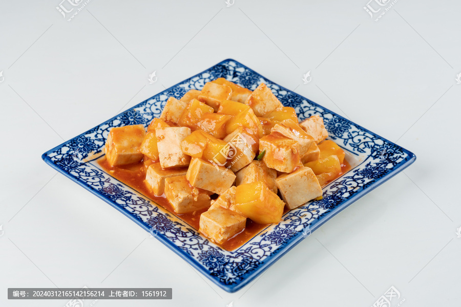 菠萝咕噜豆腐