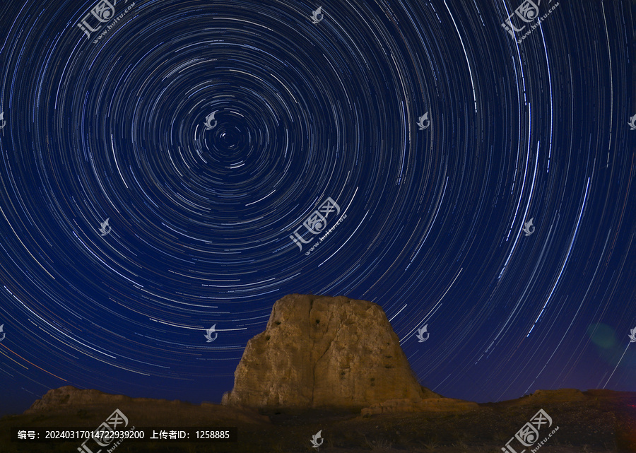 瞭马墩峰火台星空星轨