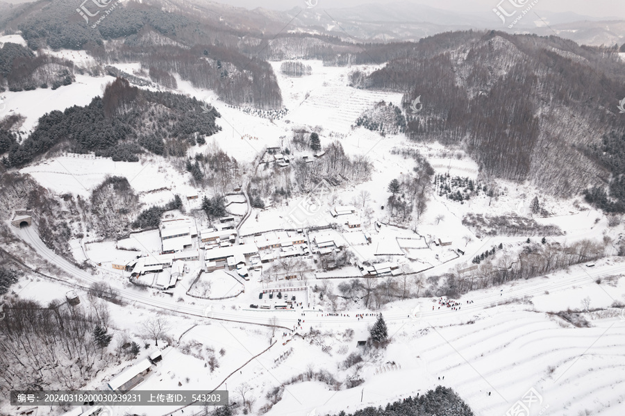 吉林松岭雪村东北农村雪景