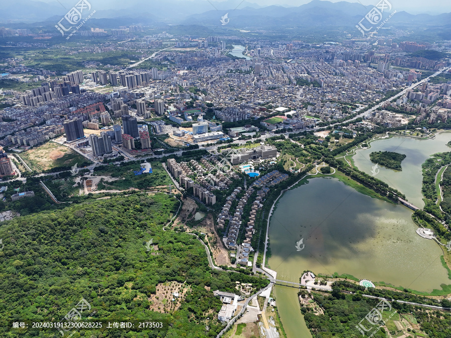 山区城市楼房住宅