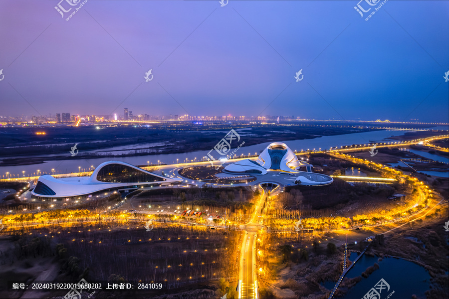 中国黑龙江哈尔滨大剧院夜景航拍