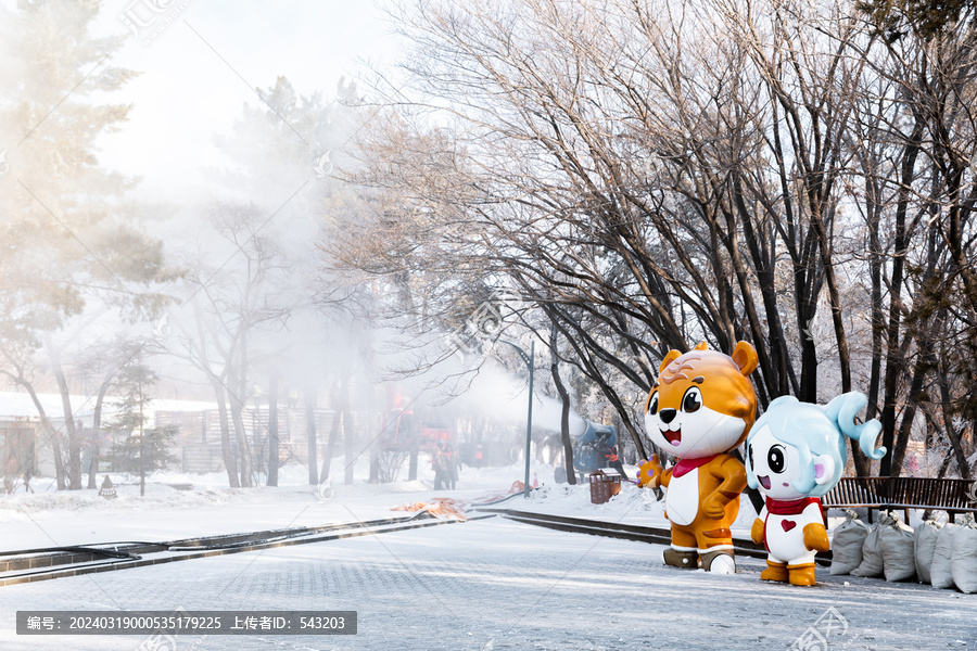 东北冰雪冰雕雪雕雕塑施工现场