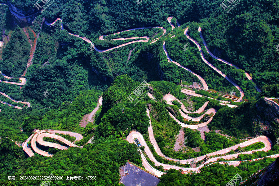 天门山盘山公路