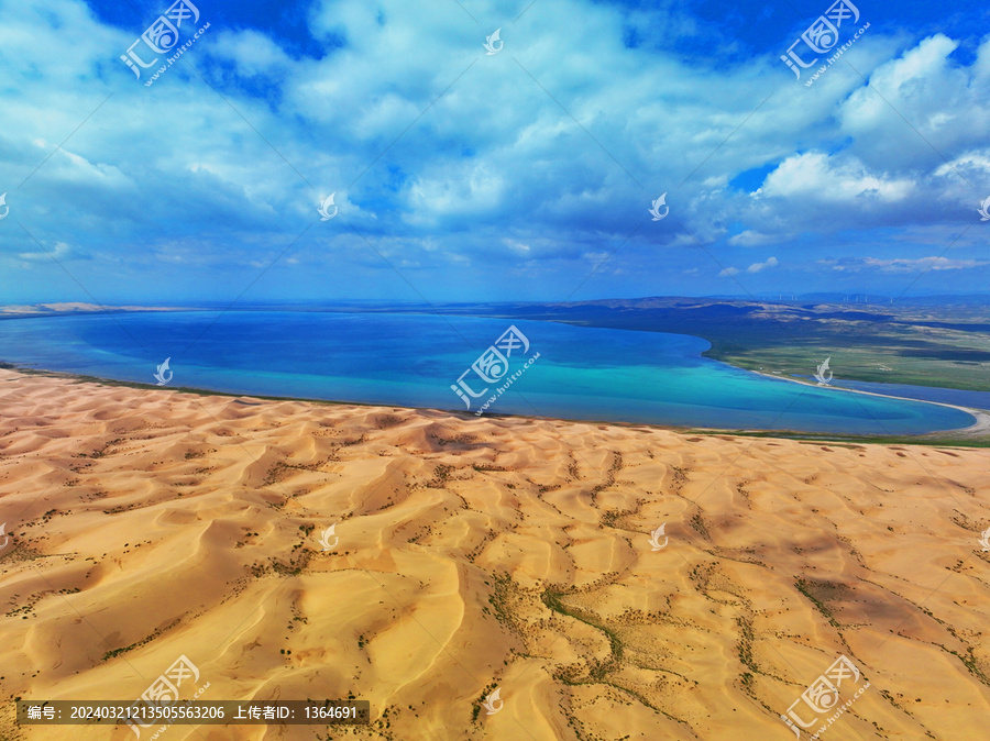 航拍青海湖尕海湖沙漠高原