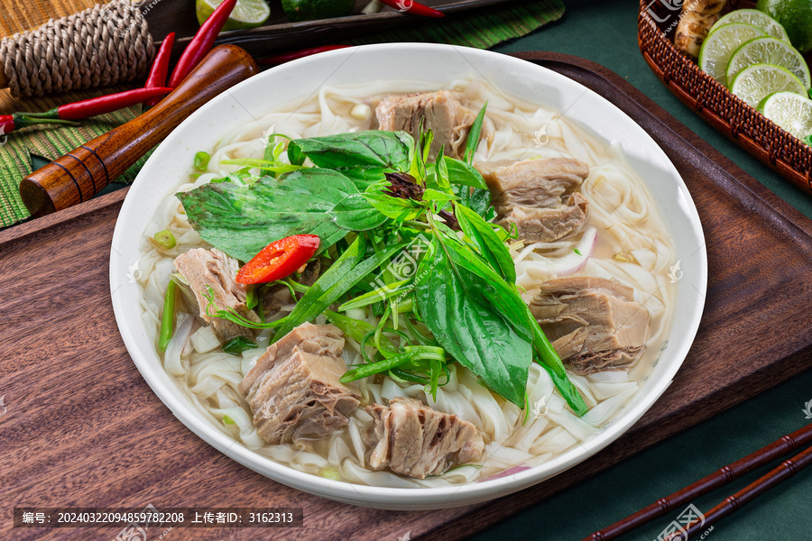 越式牛腩汤河粉