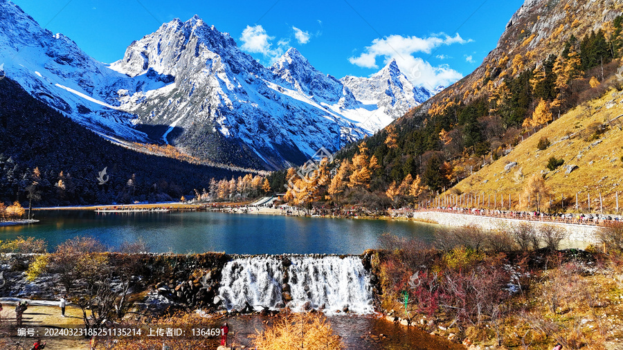 航拍四川阿坝毕棚沟秋景