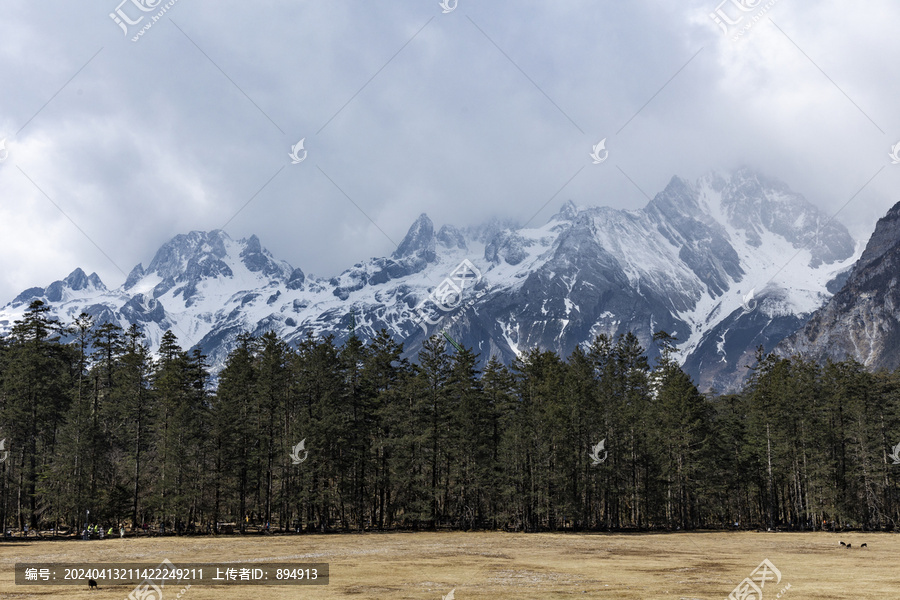 玉龙雪山