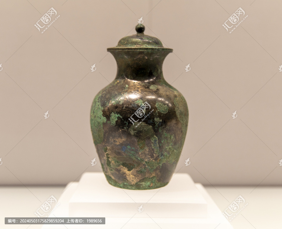 唐代青铜盖瓶