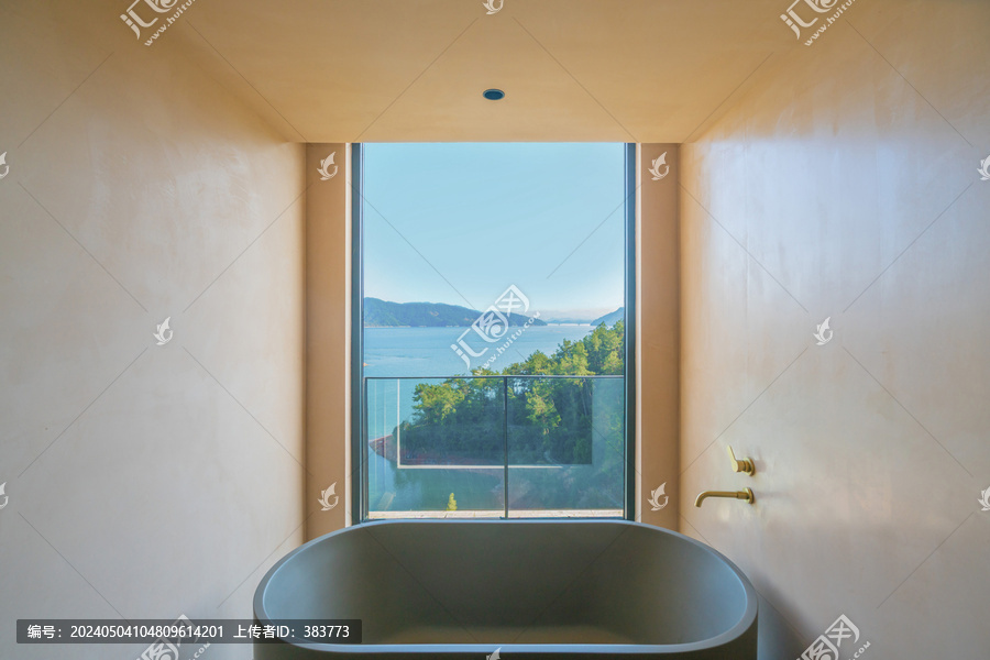 湖景浴室