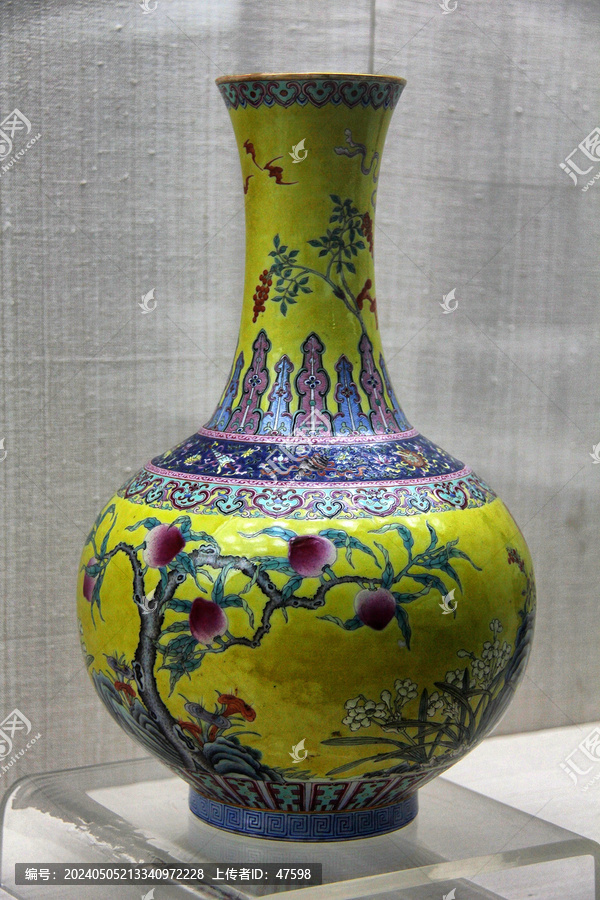 清珐琅彩黄釉瓷瓶
