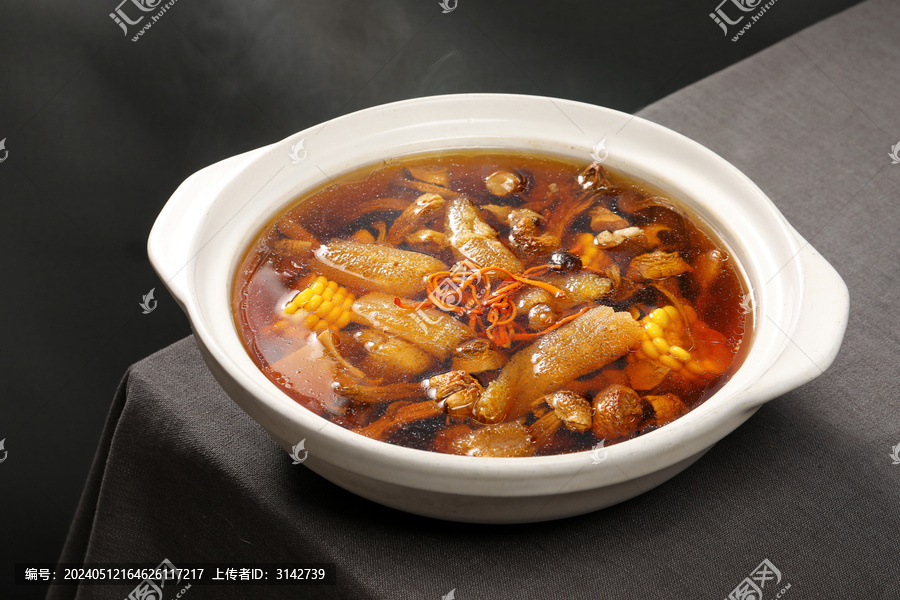 什锦菌菇汤