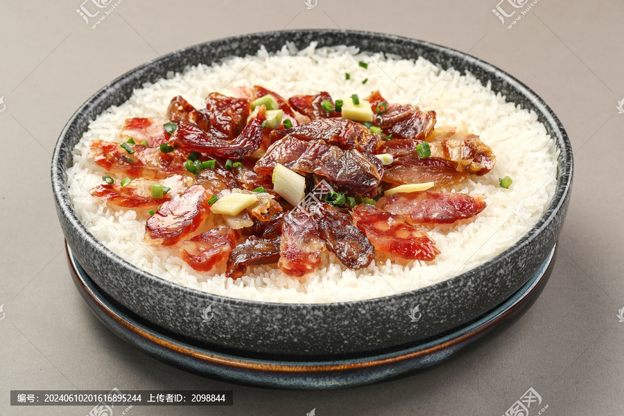 腊味蒸煲饭
