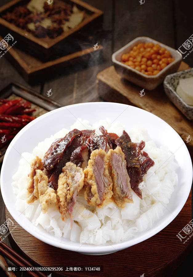牛巴酥肉凉拌粉