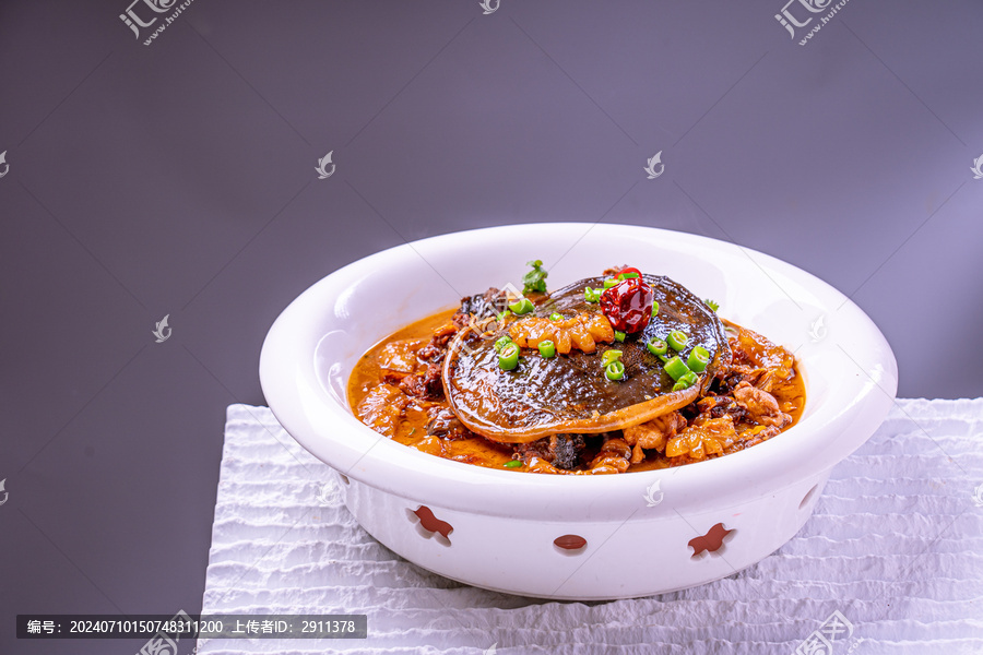 甲鱼炖牛鞭