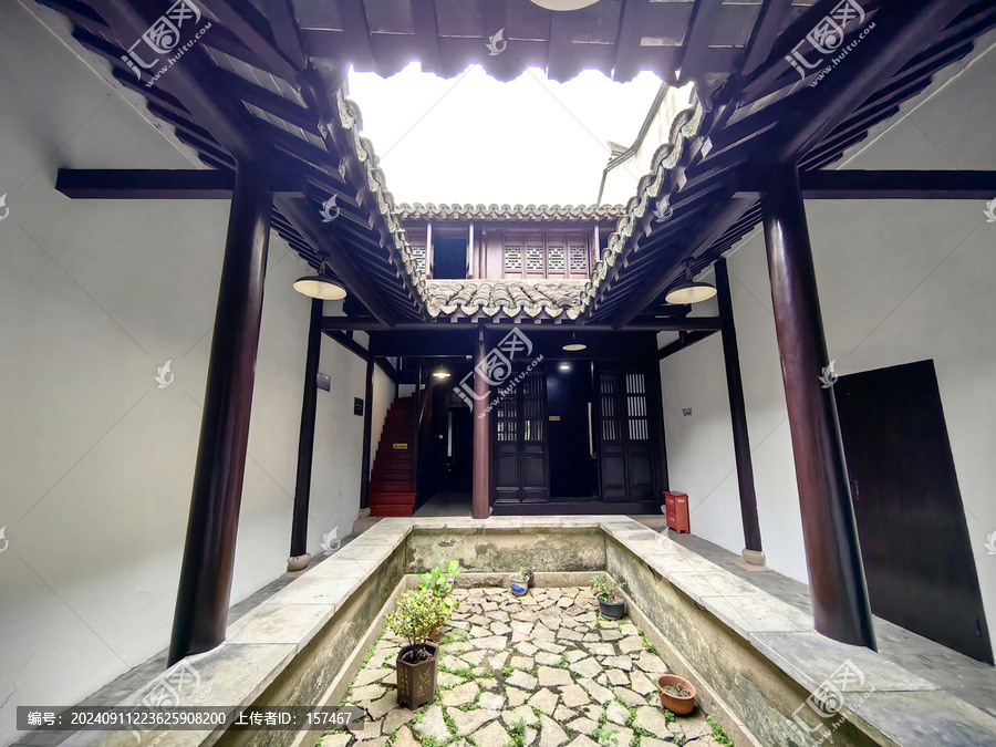 金九避难处天井小院