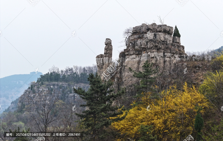 山东临沂平邑县天宝山奇峰怪石