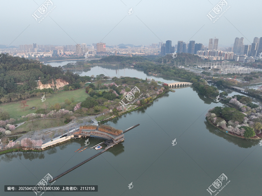 顺峰山公园龙舟博物馆