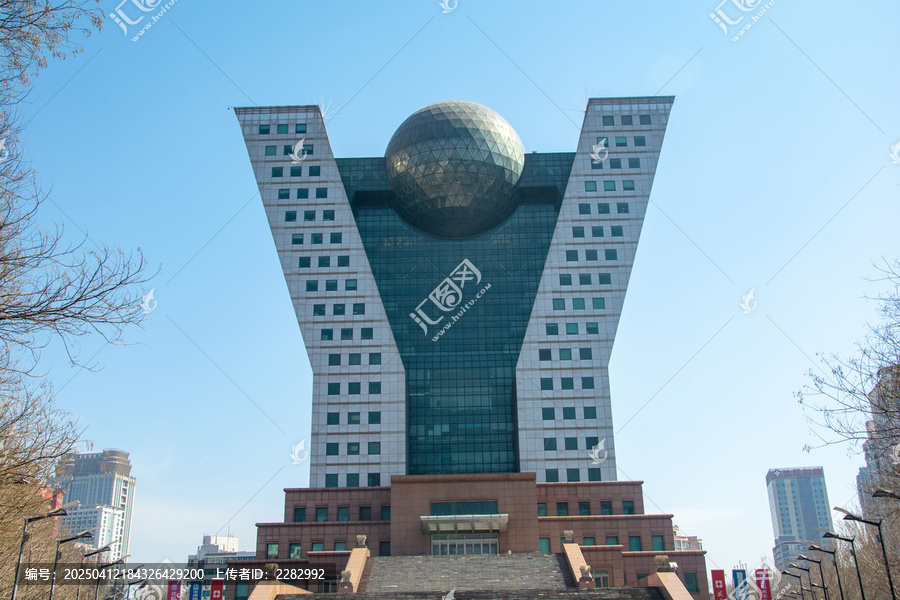 沈阳地标金厦广场