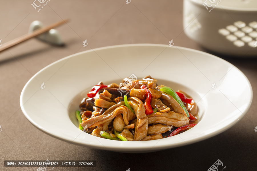 大蒜烧肚条