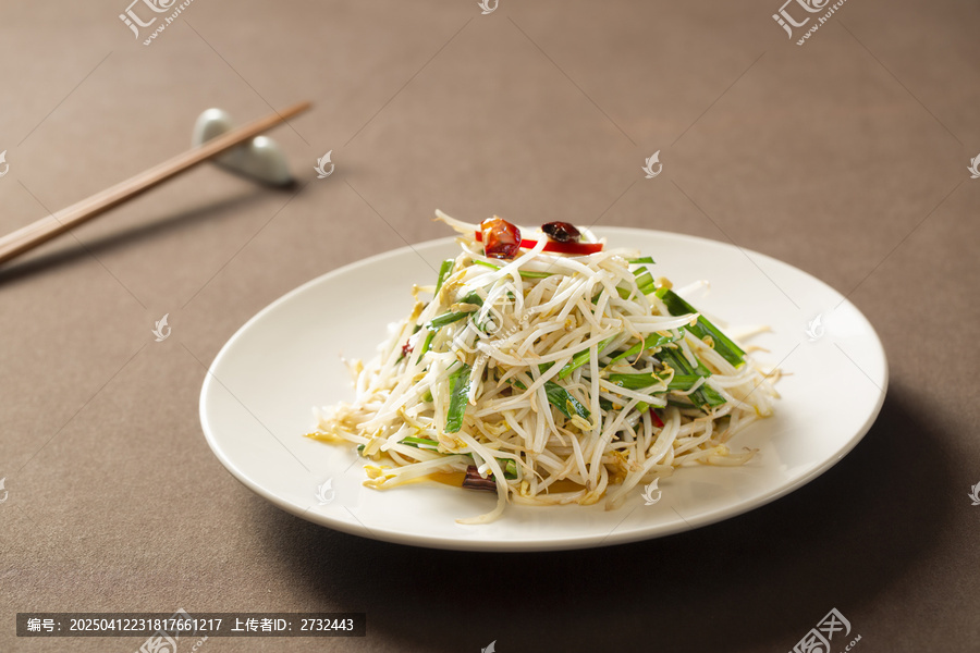 韭菜炒豆芽