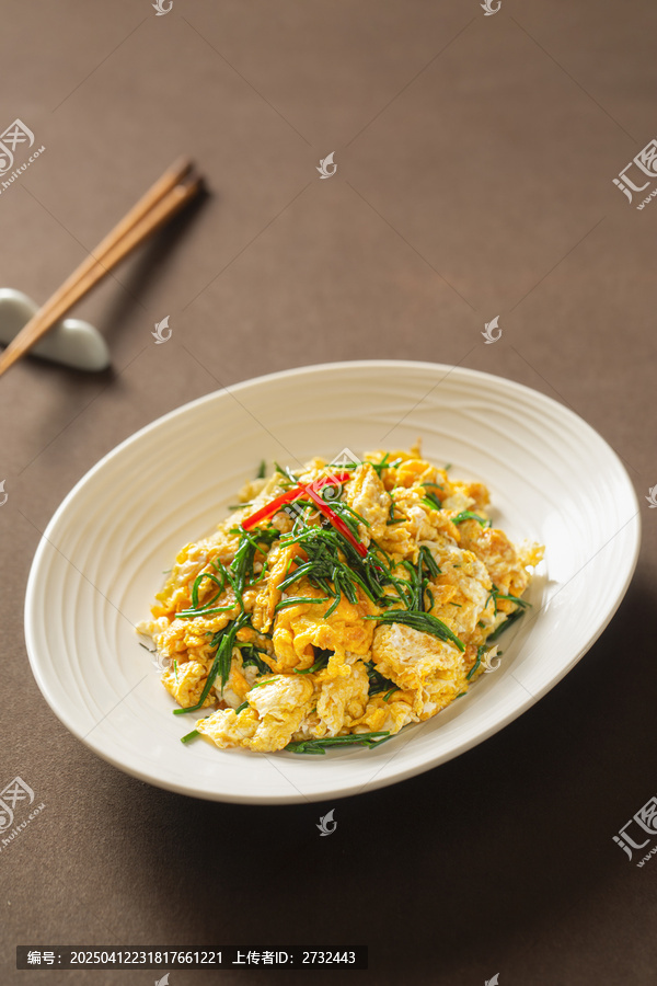 沙葱炒鸡蛋