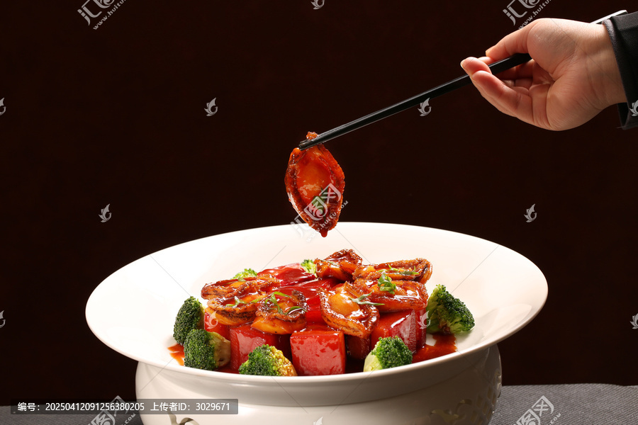 鲍鱼焖红烧肉