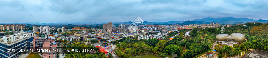 琼中县