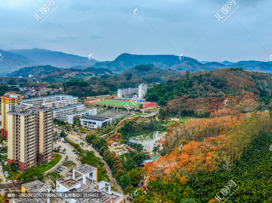 琼中县