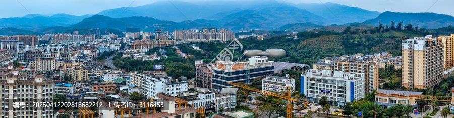 琼中县