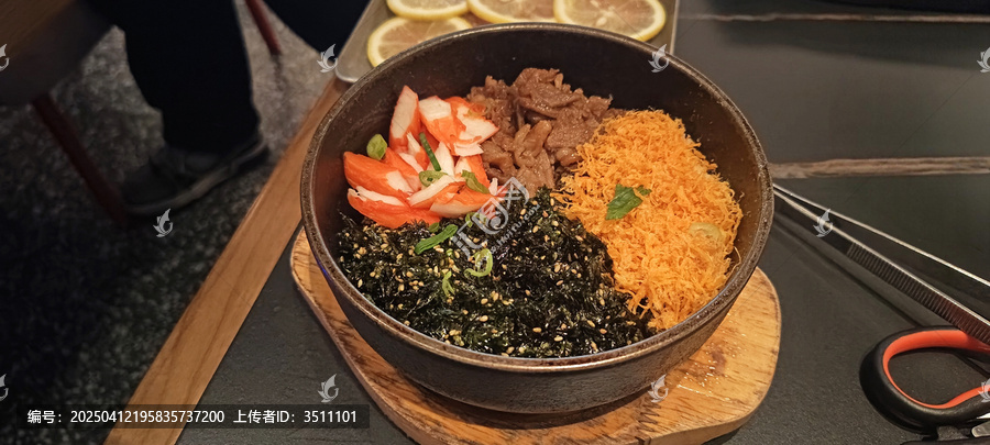 紫菜牛肉拌饭
