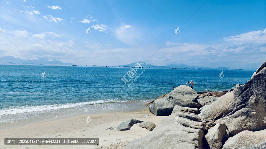 海边沙滩礁石
