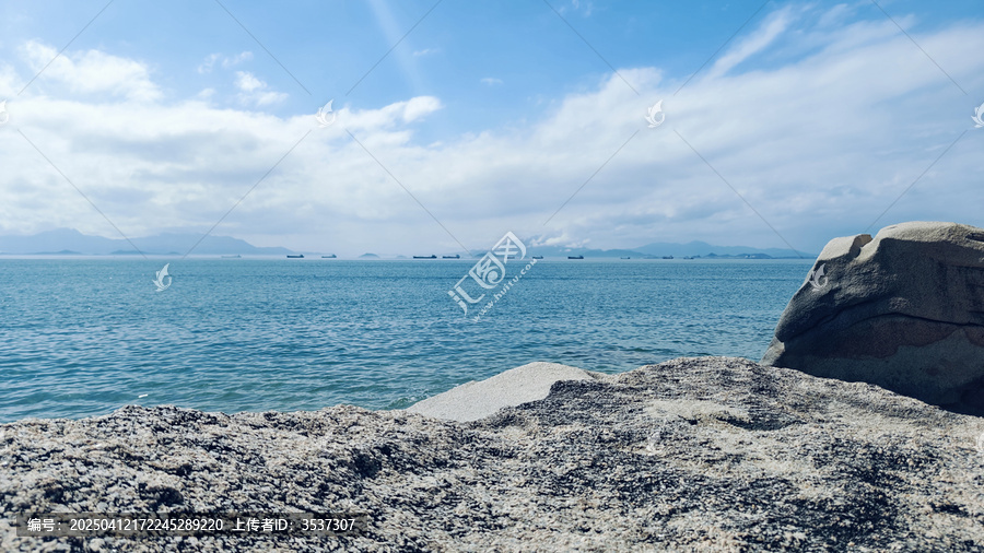 海边岩石