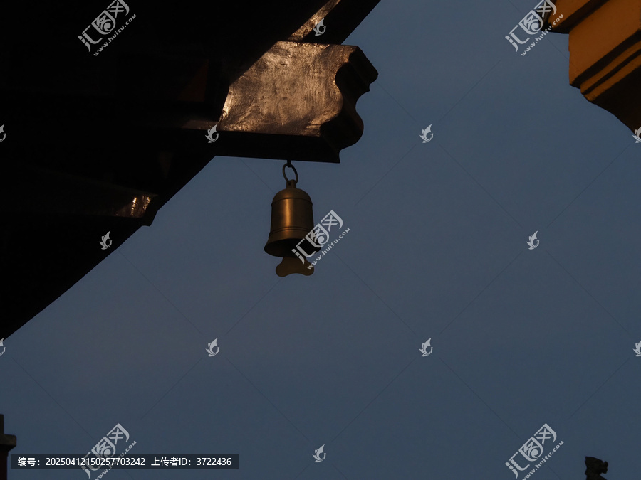 古鸡鸣寺