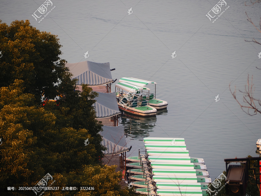 玄武湖