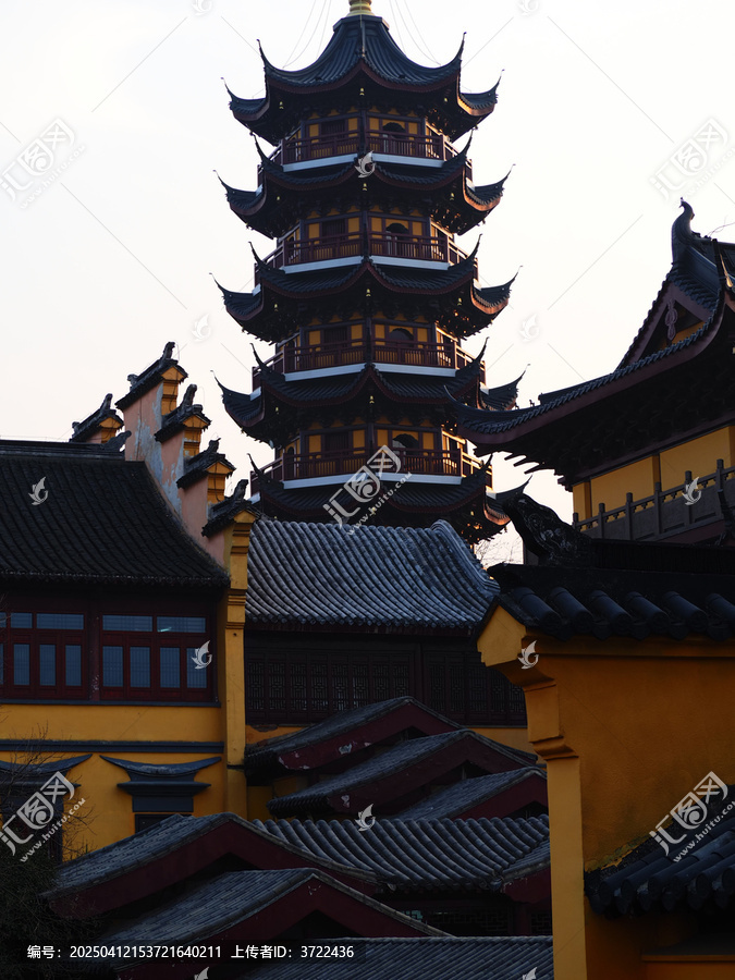 古鸡鸣寺