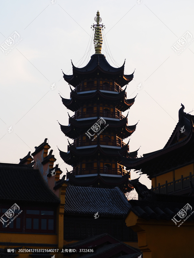 古鸡鸣寺