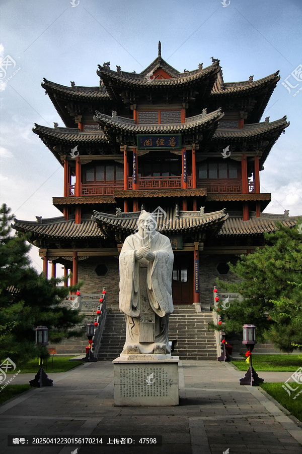 大同文庙尊经阁孔子像