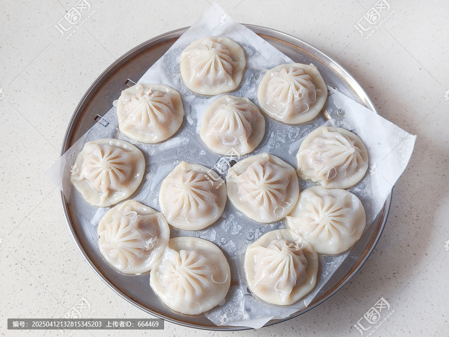 鲜肉小笼包