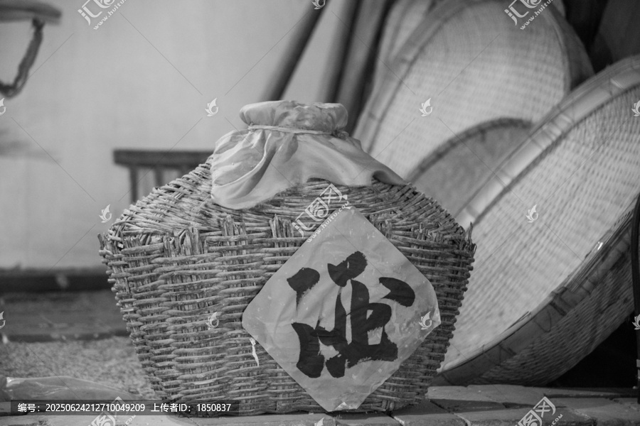 酒坛子