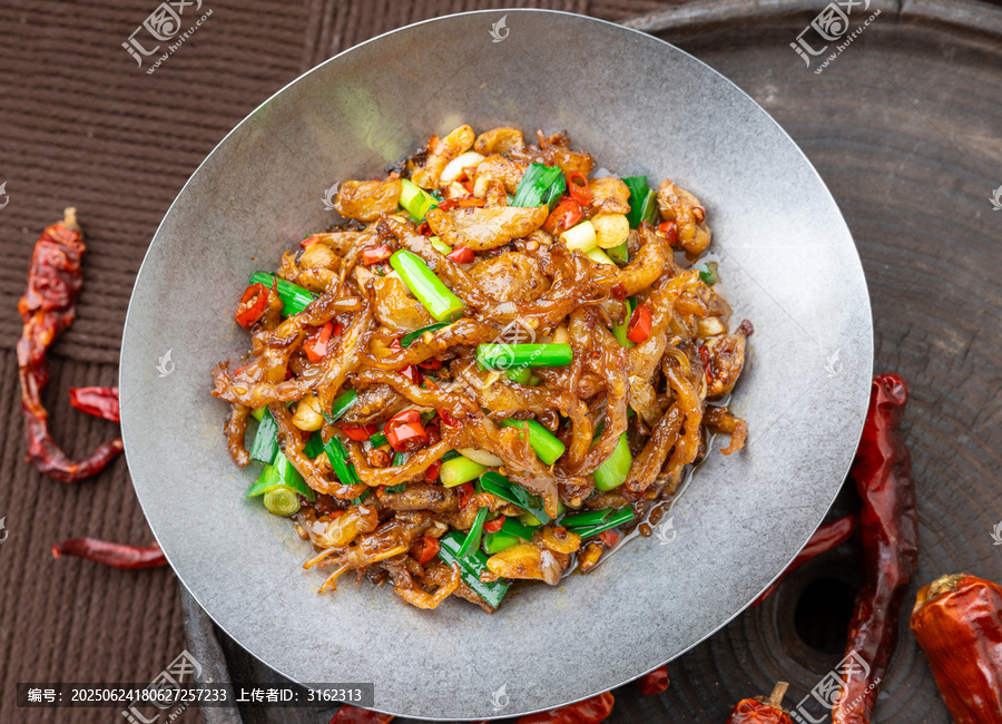 炒鸡脚筋
