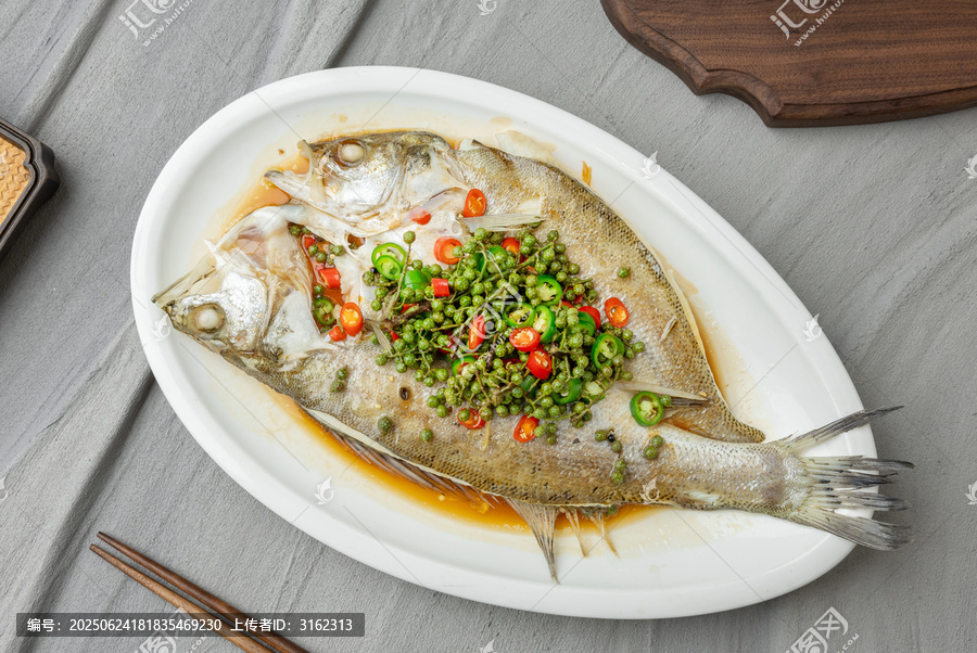 花椒蒸海鲈