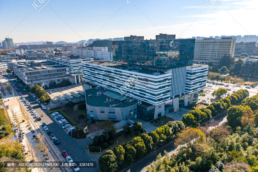 现代城市建筑群鸟瞰图